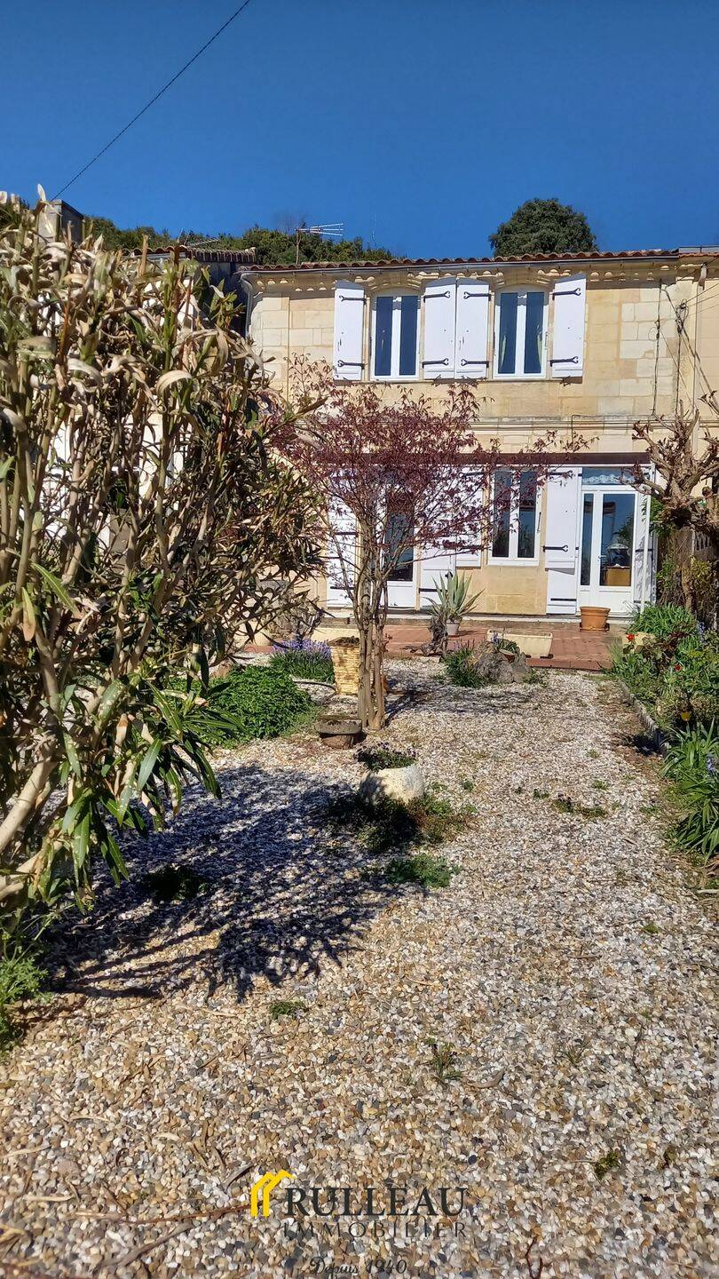 Maison 3 pièces 132 m² · à Gauriac · 132 m² · 273 000 €