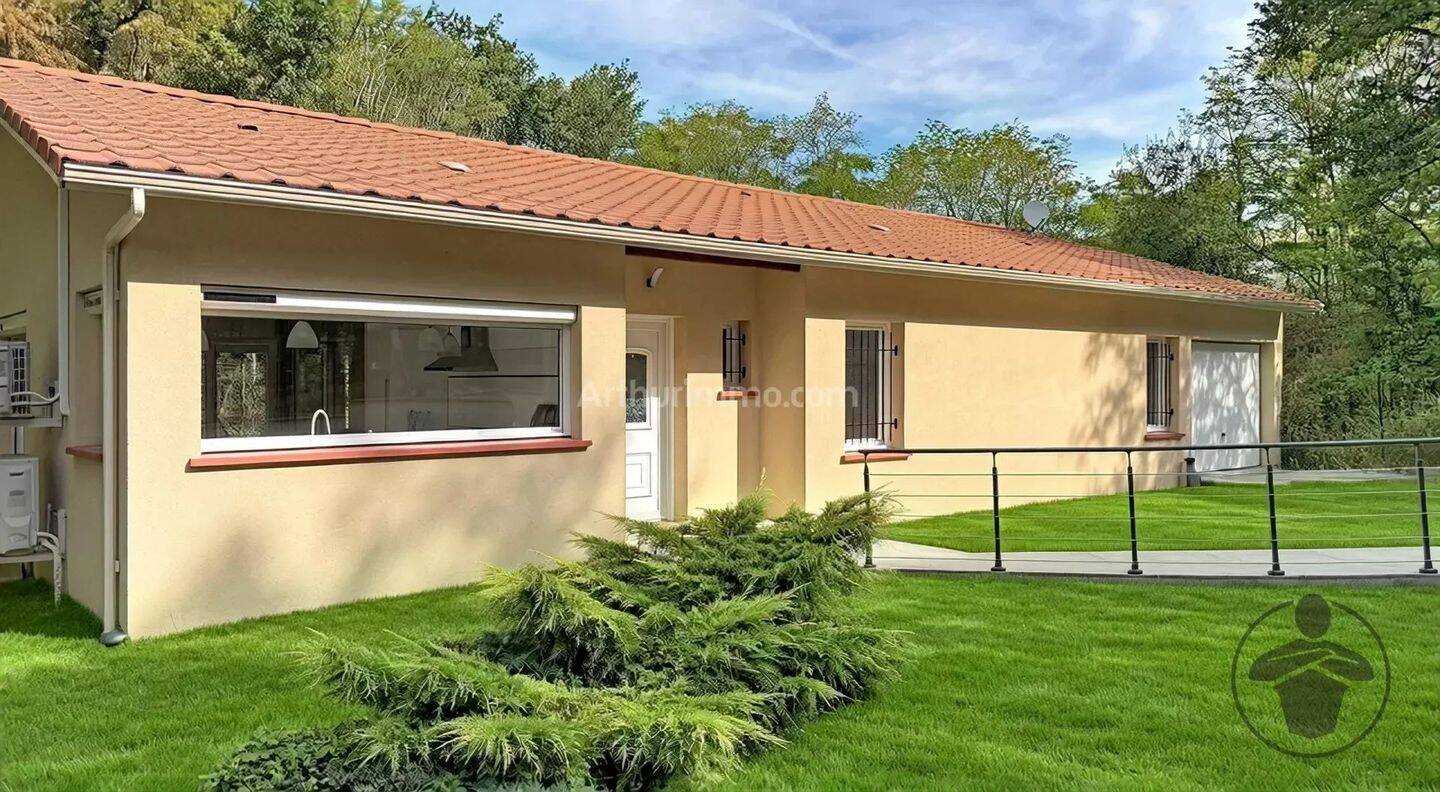 Maison 4 pièces 115 m² · à La Roche-Chalais · 115 m² · 195 000 €