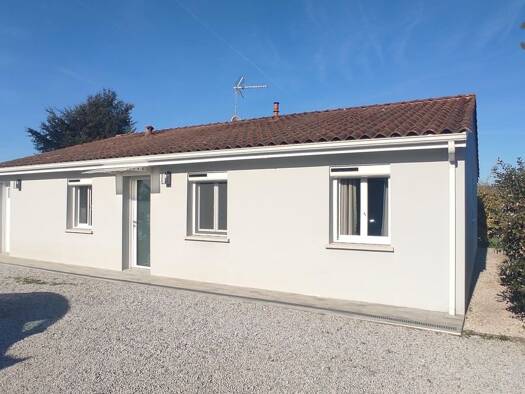 Maison de plain-pied à vendre 293 000 € 4 pièces 3 chambres 110 m² 933 m² de terrain Bellocq 64270