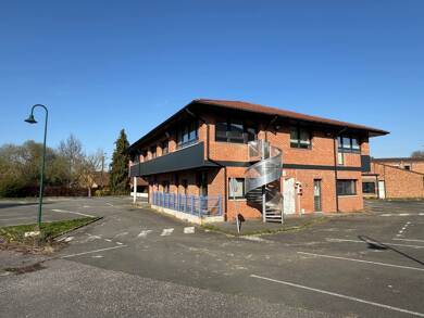Appartement à louer 4 € 10 pièces 212 m² RDC/1 Saint Martin Billy-Montigny 62420