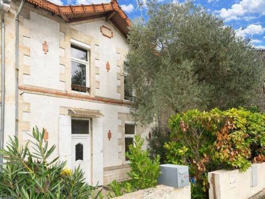 Maison à vendre 184 930 € 5 pièces 3 chambres 154 m² 574 m² de terrain Saint-Seurin-sur-l'Isle 33660