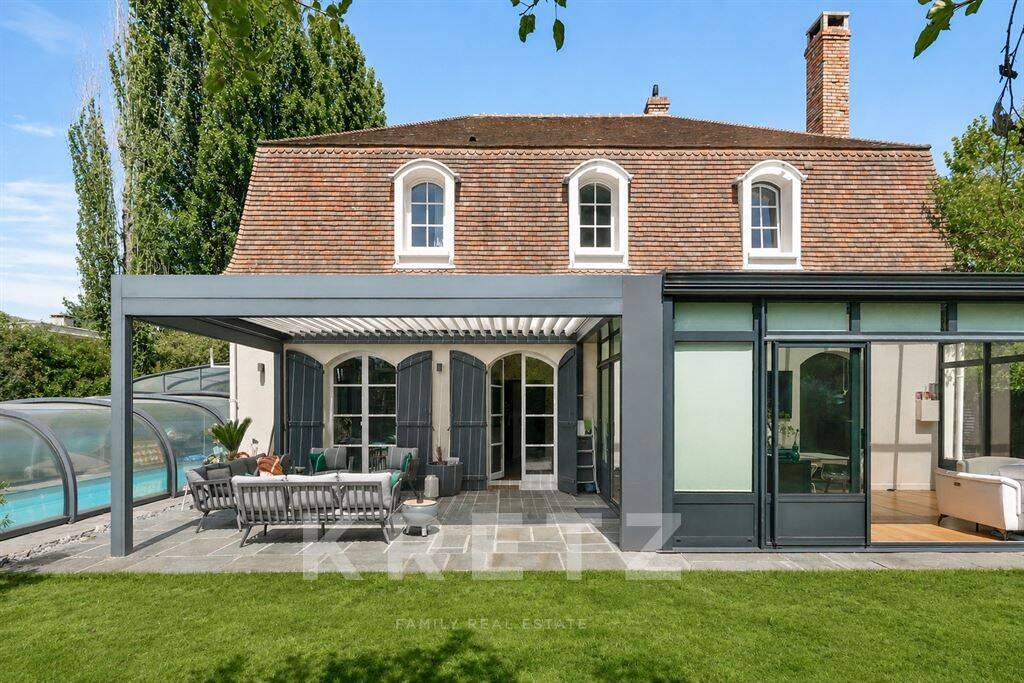 Maison 8 pièces 370 m² · à Garches · 370 m² · 2 795 000 €