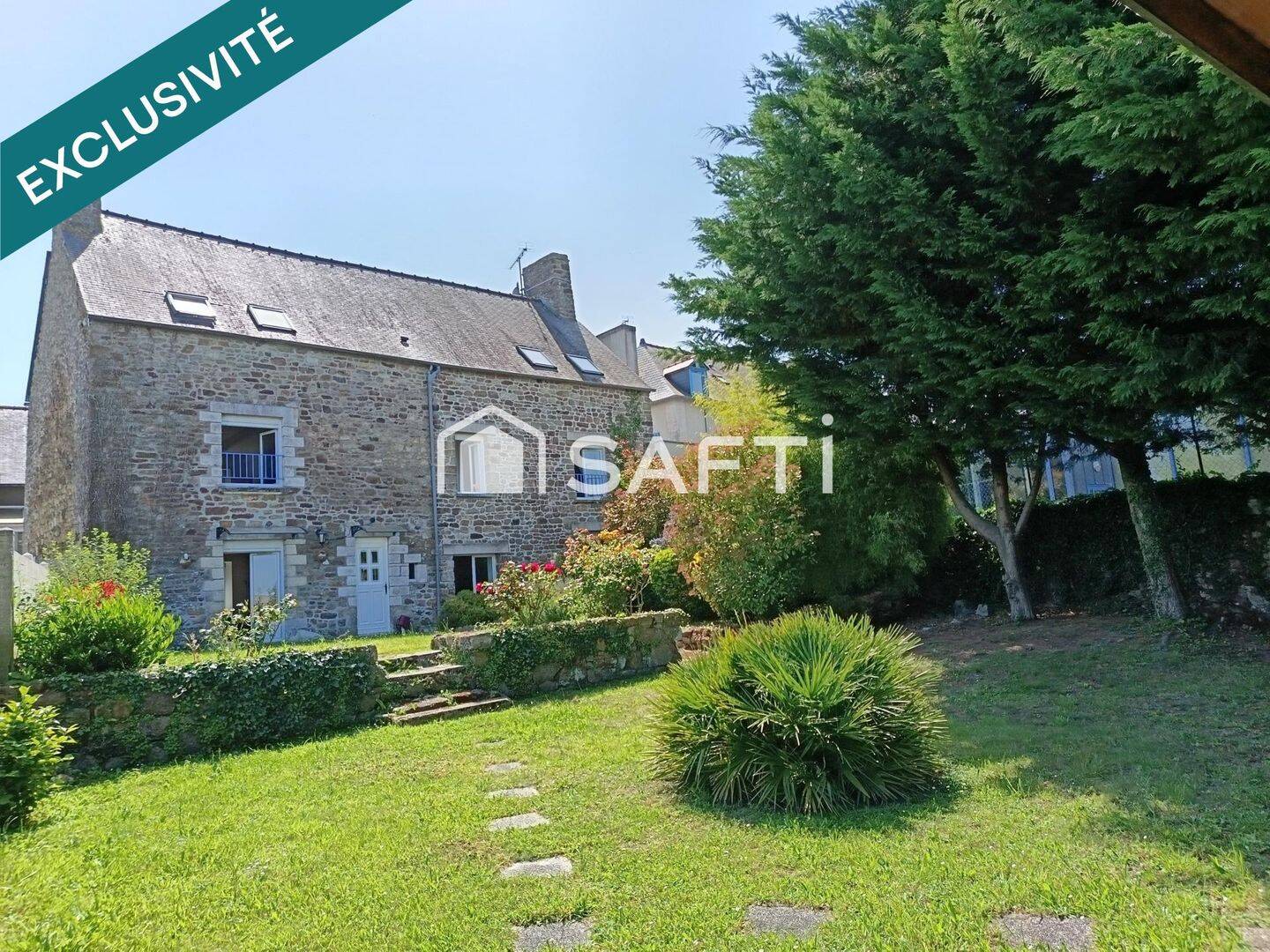 Maison 7 pièces 212 m² · à Dol-de-Bretagne · 212 m² · 420 000 €