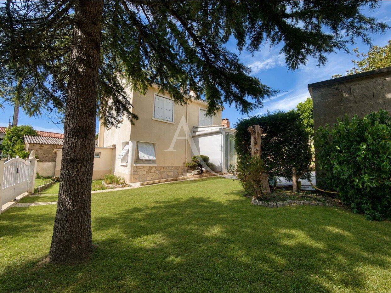 Maison 6 pièces 105 m² · à Saint-Philbert-de-Grand-Lieu · 105 m² · 190 300 €
