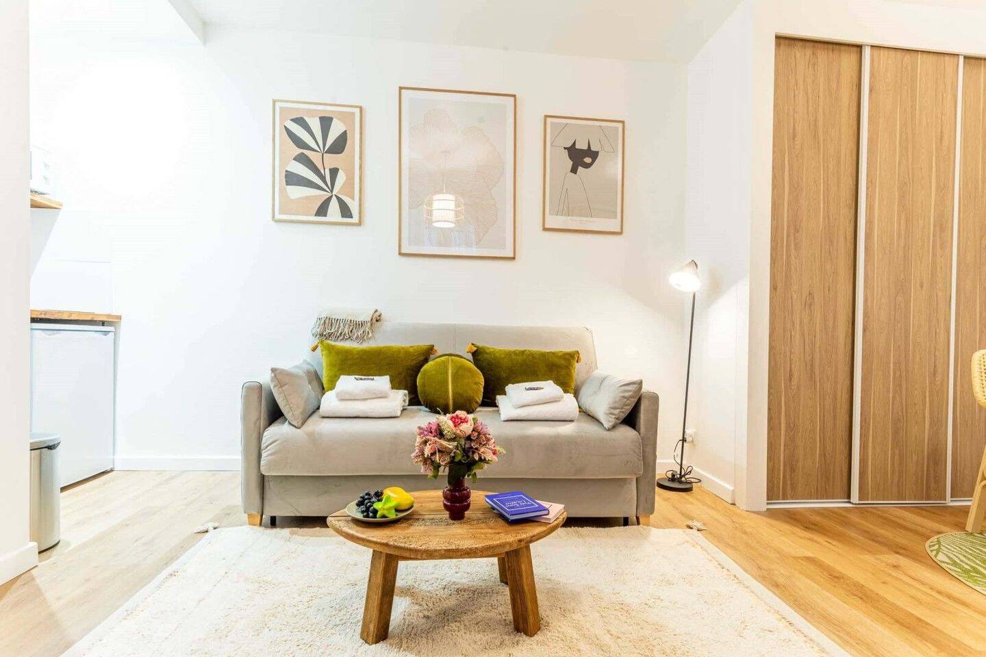 Appartement 1 pièce 27 m² · à Paris 10ème Arrondissement · 27 m² · 1 784 €