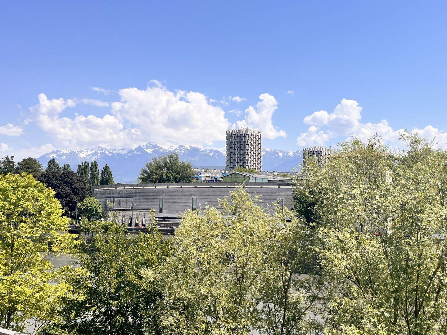 Appartement 4 pièces 120 m² · à Grenoble · 120 m² · 249 000 €