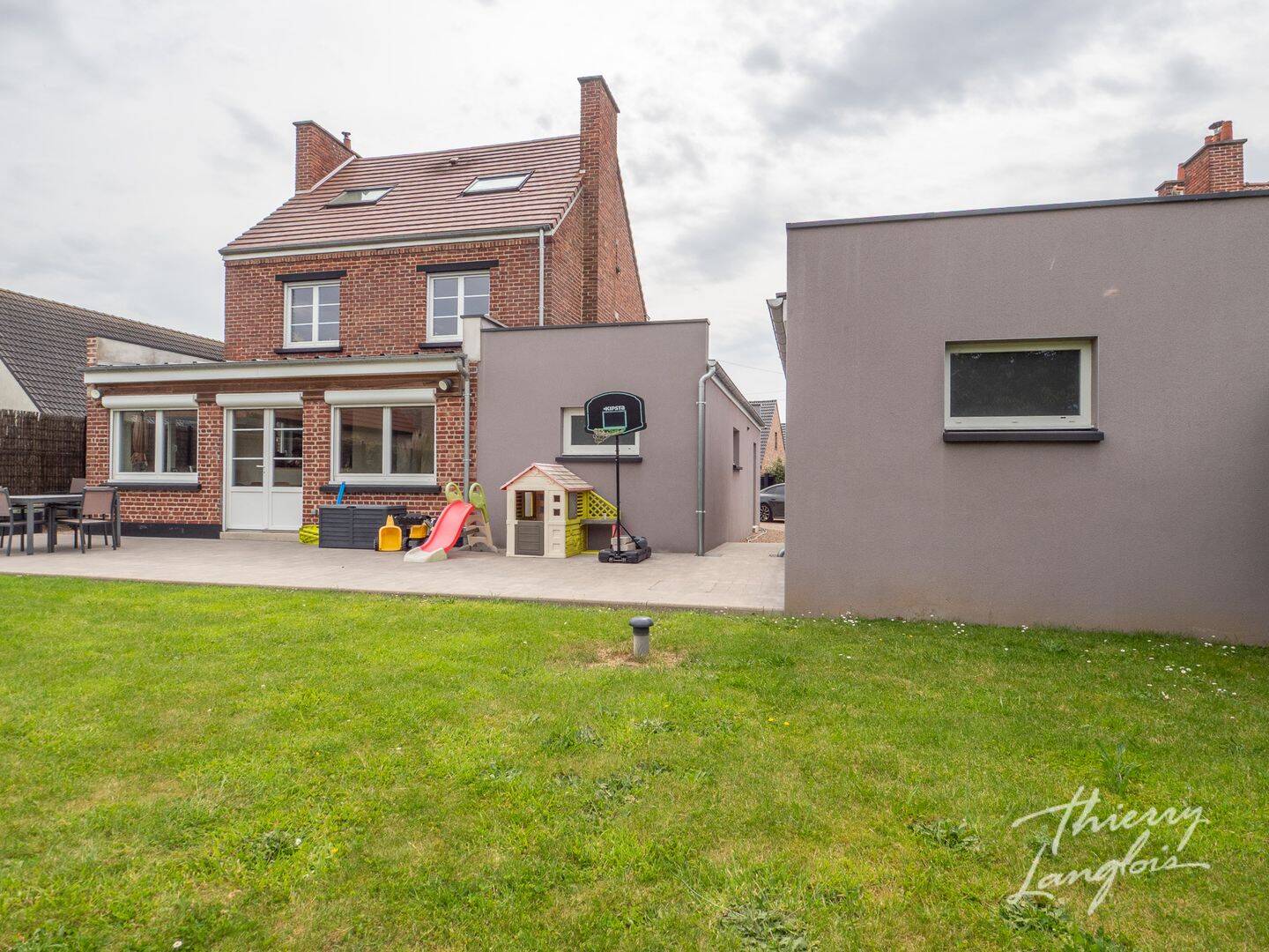 Maison 8 pièces 140 m² · à Bachy · 140 m² · 449 000 €
