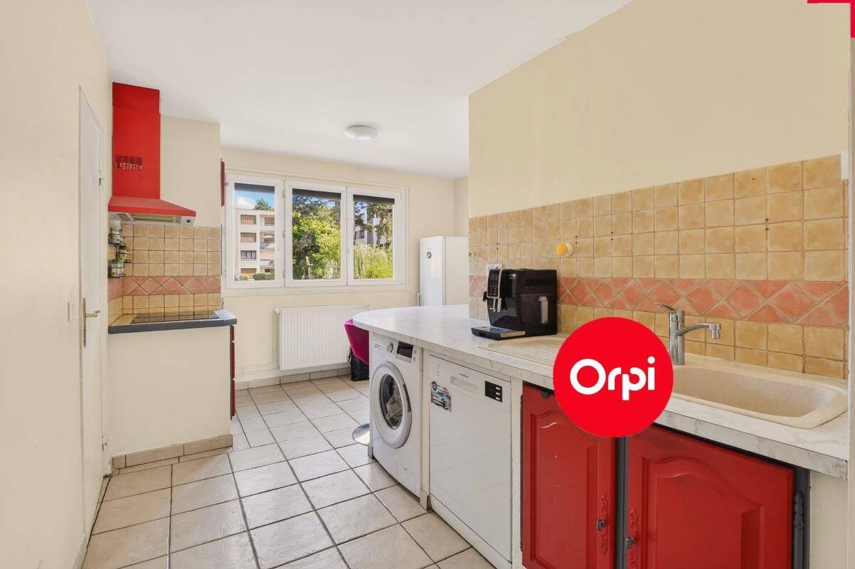 Appartement 3 pièces 68 m² · à Saint-Priest · 67,9 m² · 169 000 €