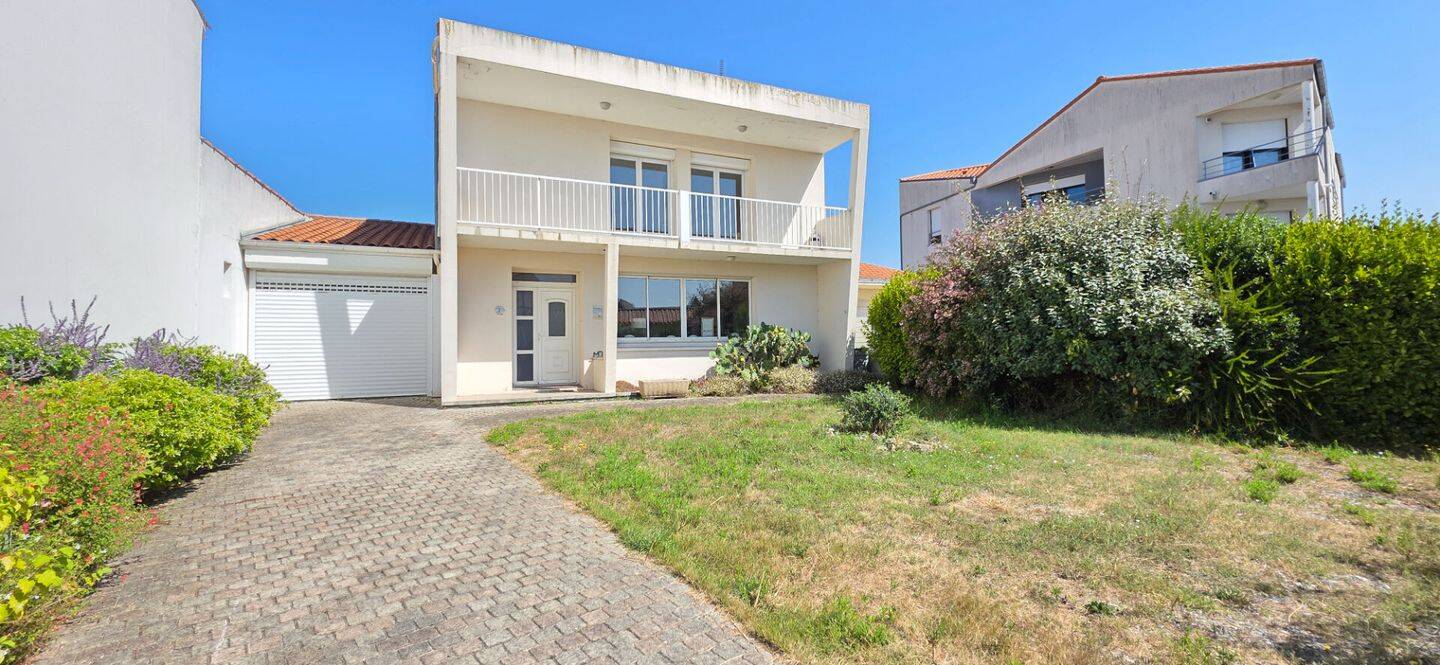 Maison 6 pièces 118 m² · à Les Sables-d'Olonne · 118 m² · 399 900 €