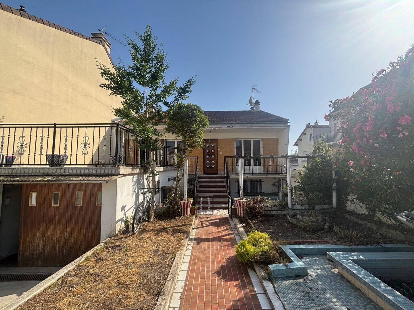 Maison 7 pièces 146 m² · à Bobigny · 146 m² · 389 000 €