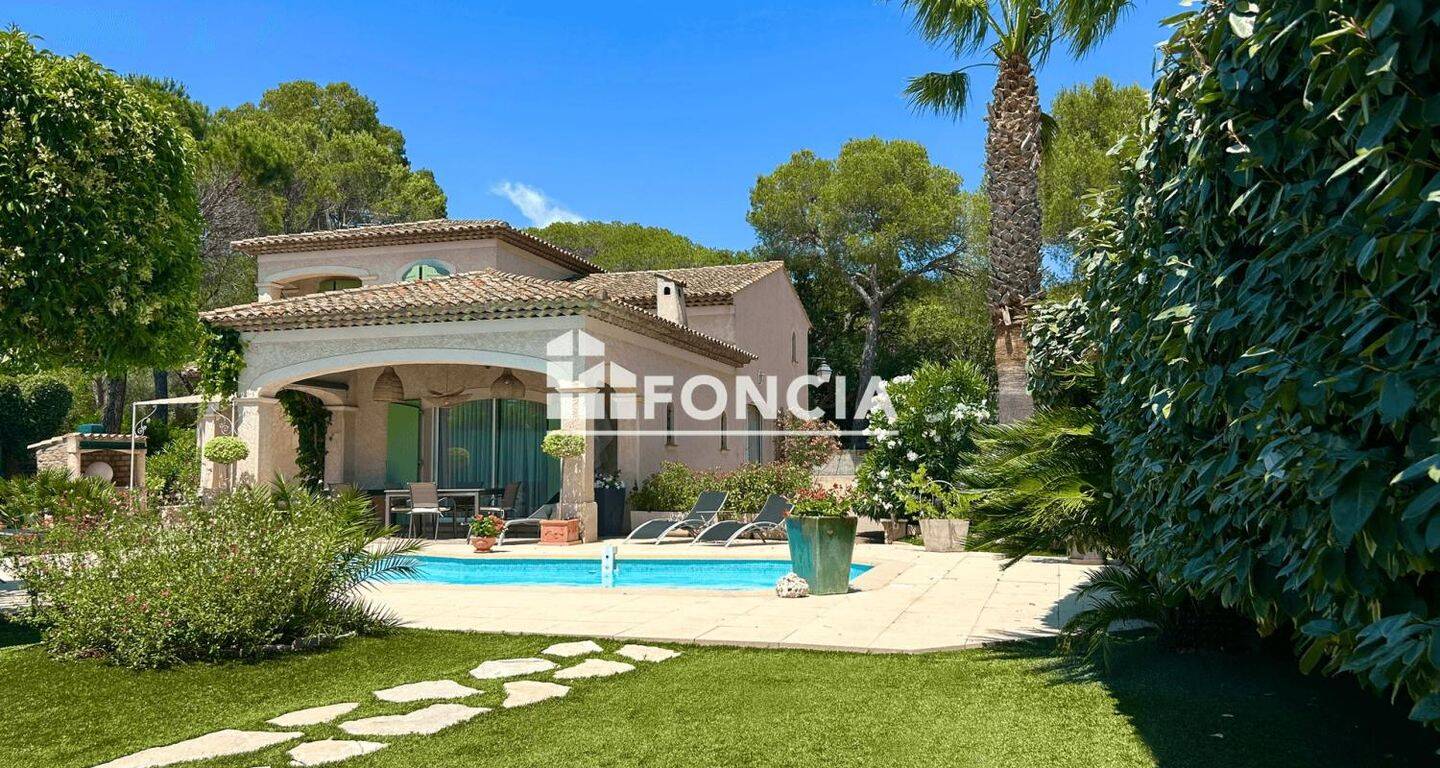 Maison 5 pièces 157 m² · à Fréjus · 156,6 m² · 936 000 €