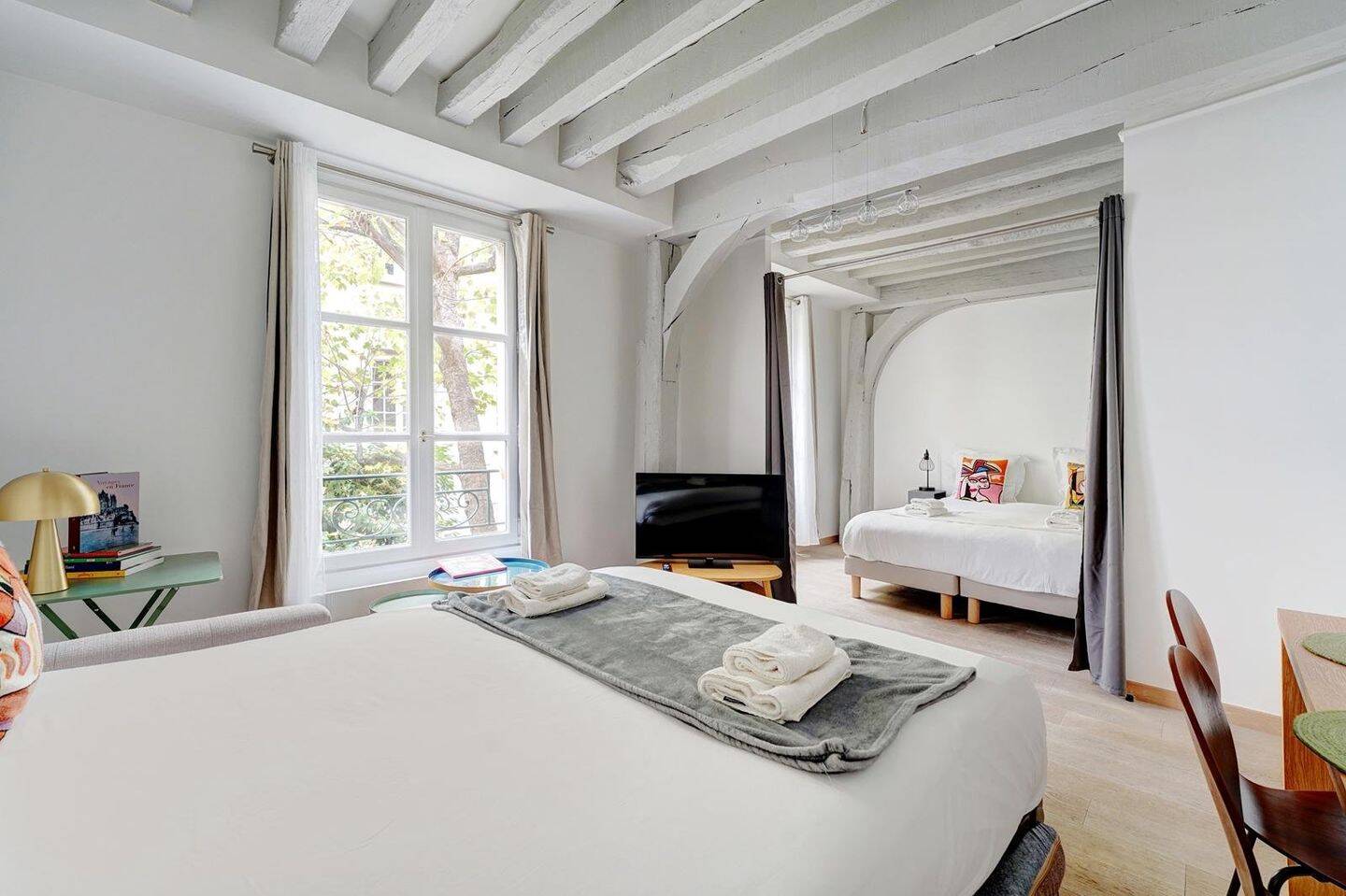 Appartement 1 pièce 41 m² · à Paris 5ème Arrondissement · 41 m² · 2 000 €