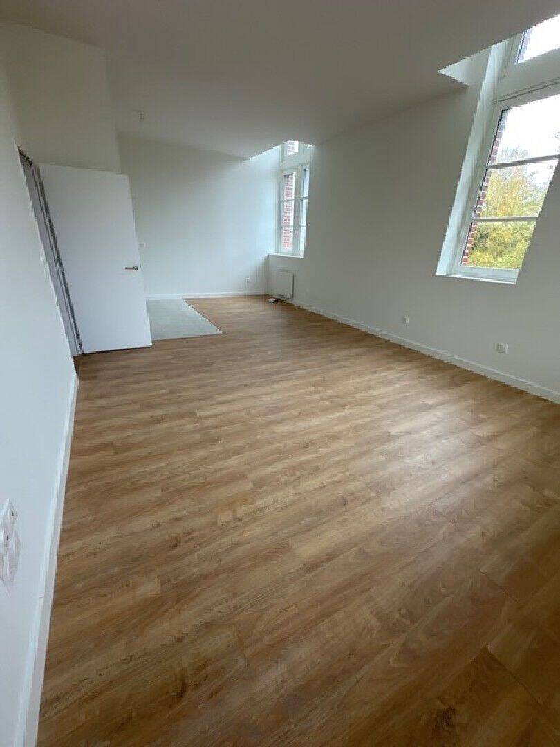 Appartement 3 pièces 76 m² · à Roubaix · 76 m² · 998 €