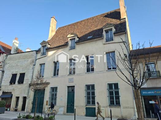 Appartement à vendre 232 000 € 2 pièces 1 chambre 48 m² Étage 3/3 Cordeliers Dijon 21000