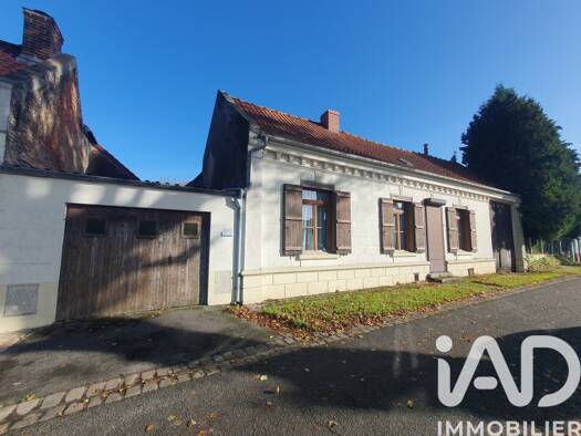 Maison à vendre 270 650 € 5 pièces 2 chambres 98 m² 2 317 m² de terrain Vignacourt 80650
