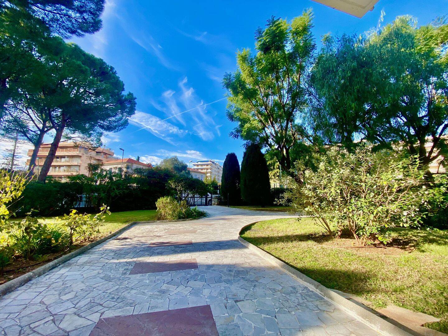 Appartement 1 pièce 32 m² · à Nice · 32 m² · 765 €