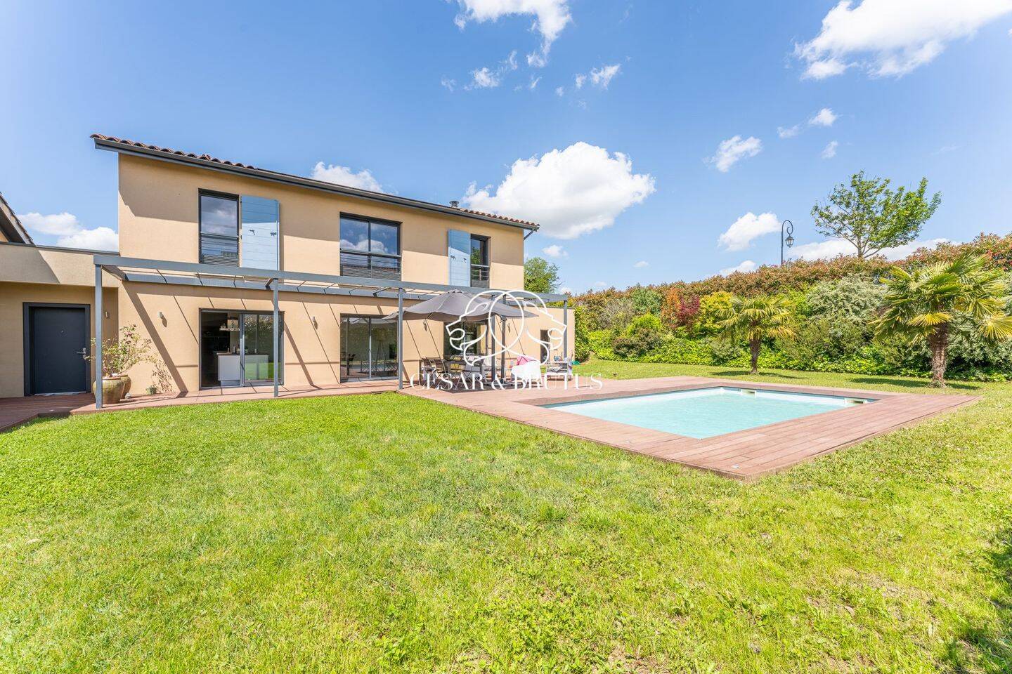 Maison 7 pièces 180 m² · à Sathonay-Village · 180 m² · 820 000 €