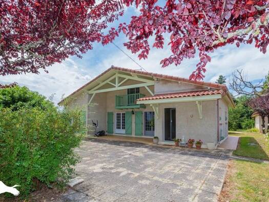 Maison à vendre 278 144 € 4 pièces 3 chambres 124 m² 6 202 m² de terrain Castelnau d'Auzan Labarrère 32440
