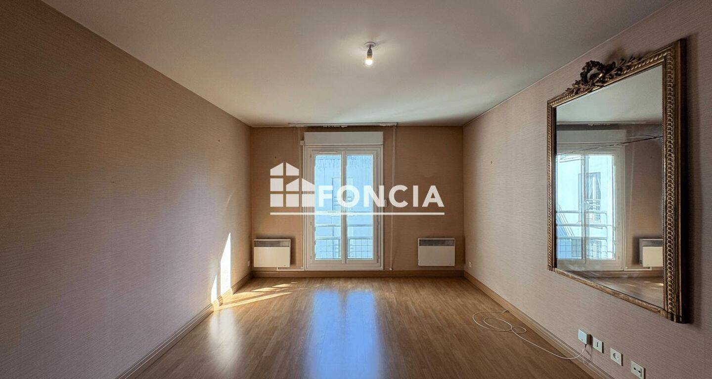 Appartement 3 pièces 79 m² · à Chartres · 78,7 m² · 171 600 €