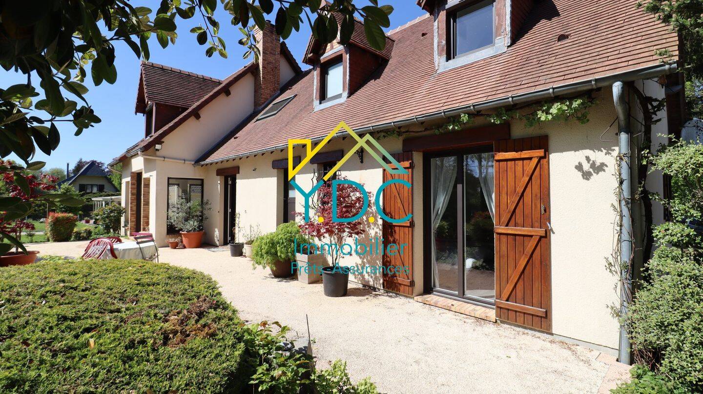 Maison 8 pièces 162 m² · à Yvetot · 162 m² · 320 000 €
