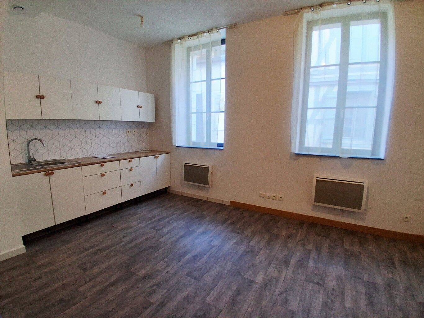 Appartement 2 pièces 30 m² · à Auxerre · 30,3 m² · 450 €/mois