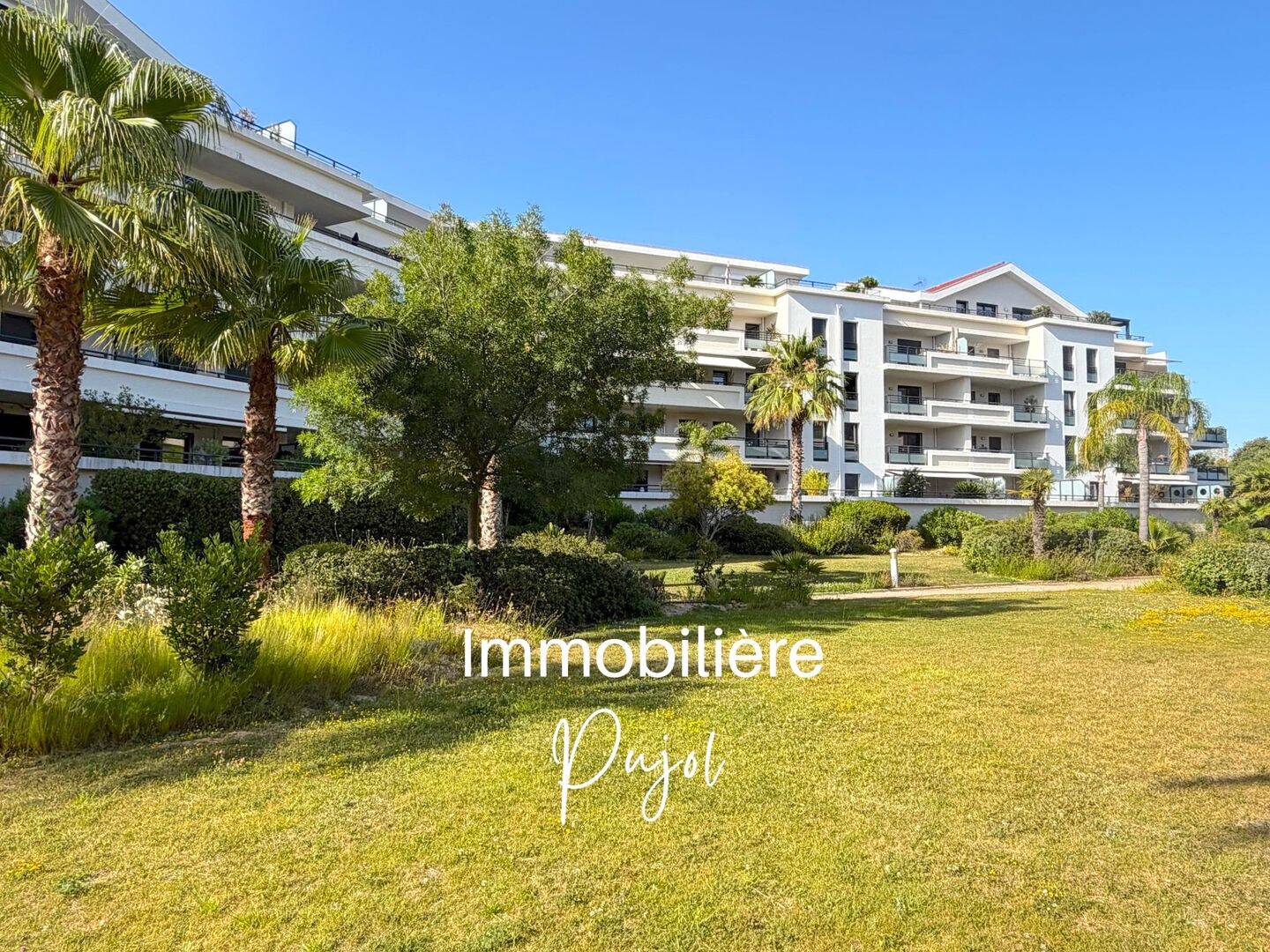Appartement 3 pièces 81 m² · à Marseille 8ème Arrondissement · 81 m² · 680 000 €