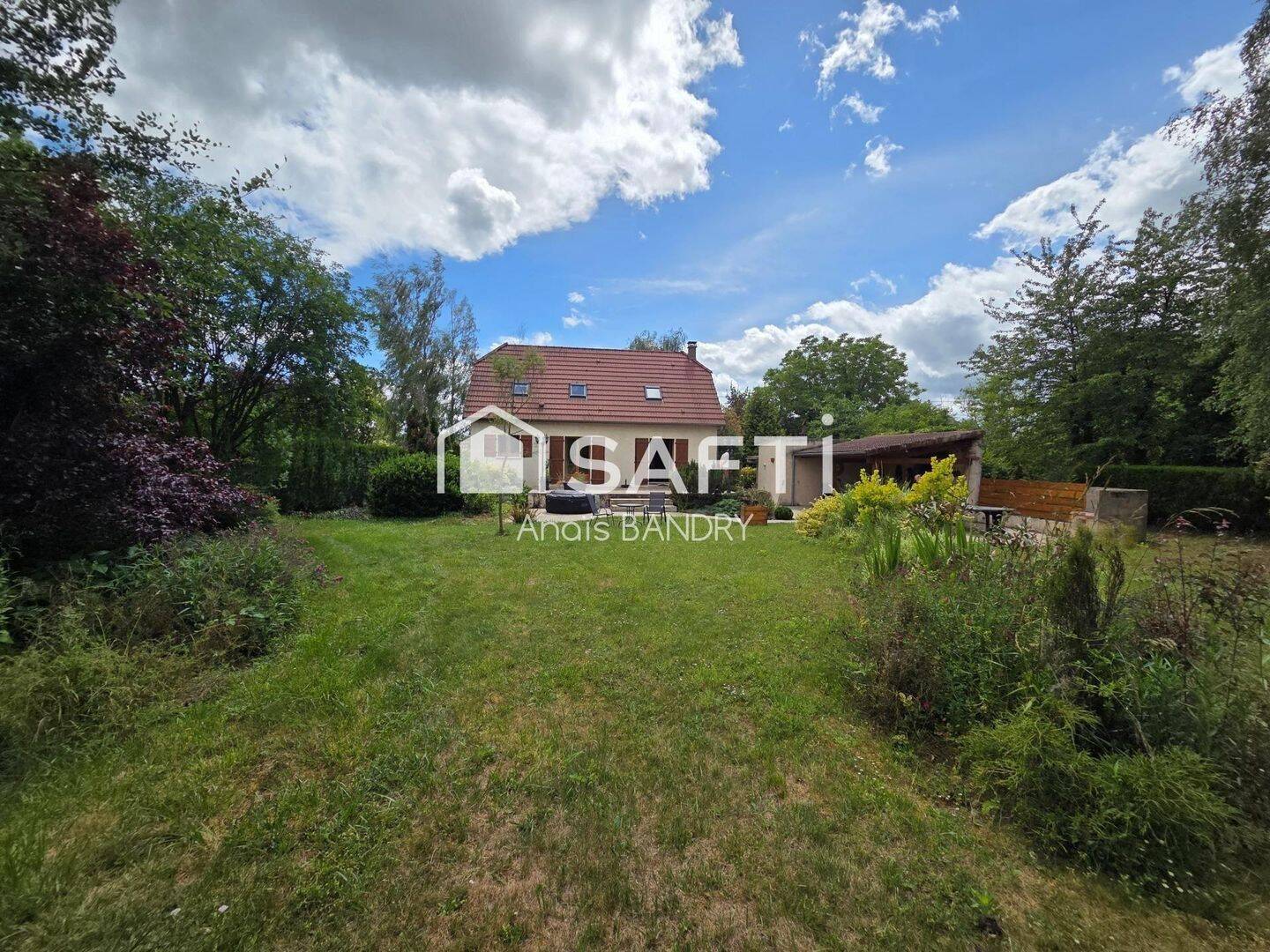 Maison 8 pièces 122 m² · à Beaurieux · 122 m² · 1 100 €
