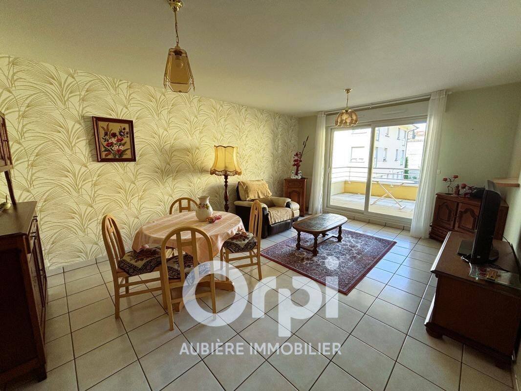 Appartement 3 pièces 74 m² · à Aubière · 73,9 m² · 218 000 €