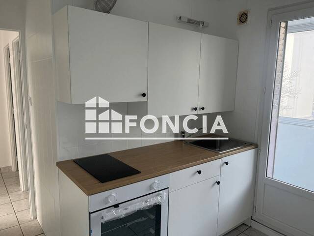 Appartement 4 pièces 62 m² · à Saint-Martin-d'Hères · 61,7 m² · 705 €