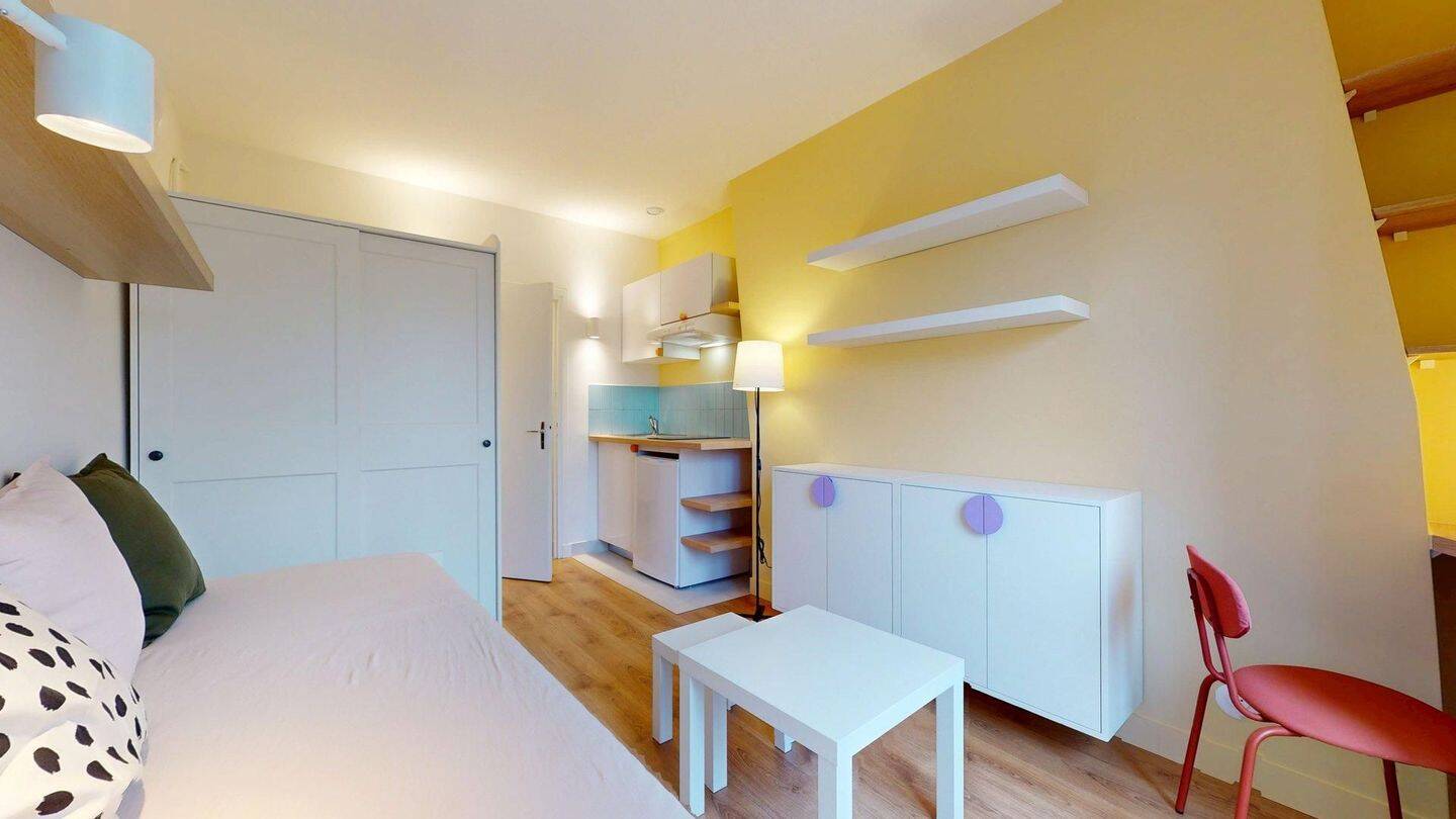 Appartement 1 pièce 16 m² · à Paris 10ème Arrondissement · 16 m² · 818 €/mois