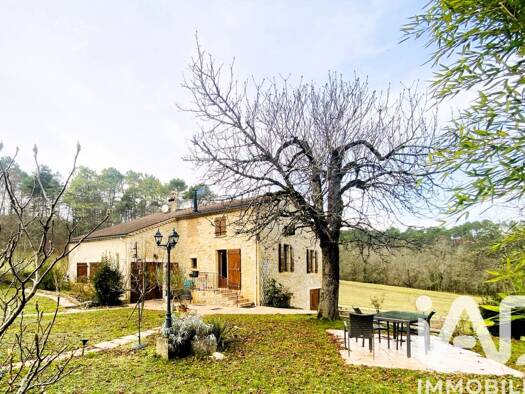 Maison à vendre 349 800 € 5 pièces 2 chambres 153 m² 46 700 m² de terrain Prayssac 46220