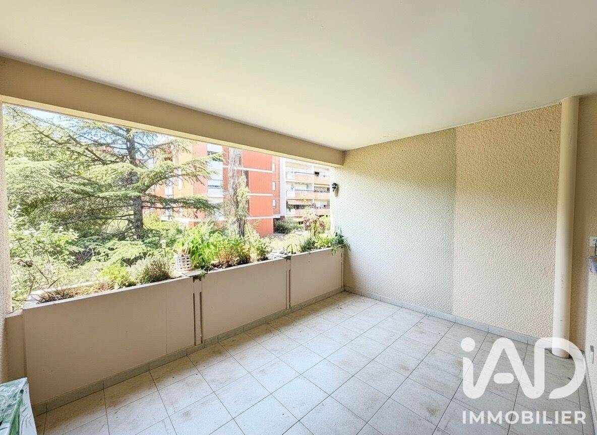 Appartement 3 pièces 65 m² · à Plan-de-Cuques · 65 m² · 1 036 €