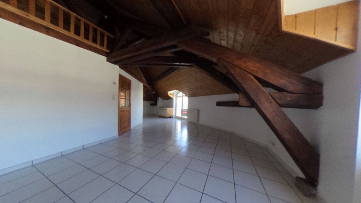 Appartement 4 pièces 72 m² · à Voiron · 71,9 m² · 791 €