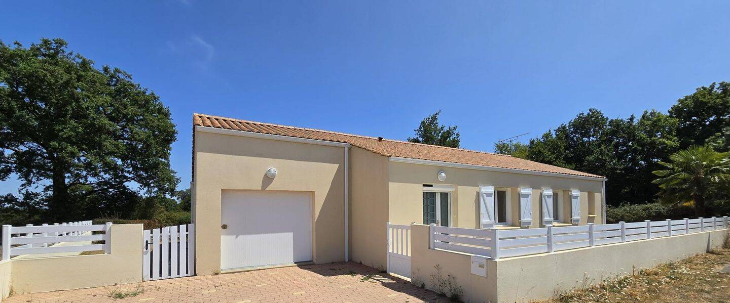 Maison 3 pièces 105 m² · à Les Achards · 105 m² · 260 000 €