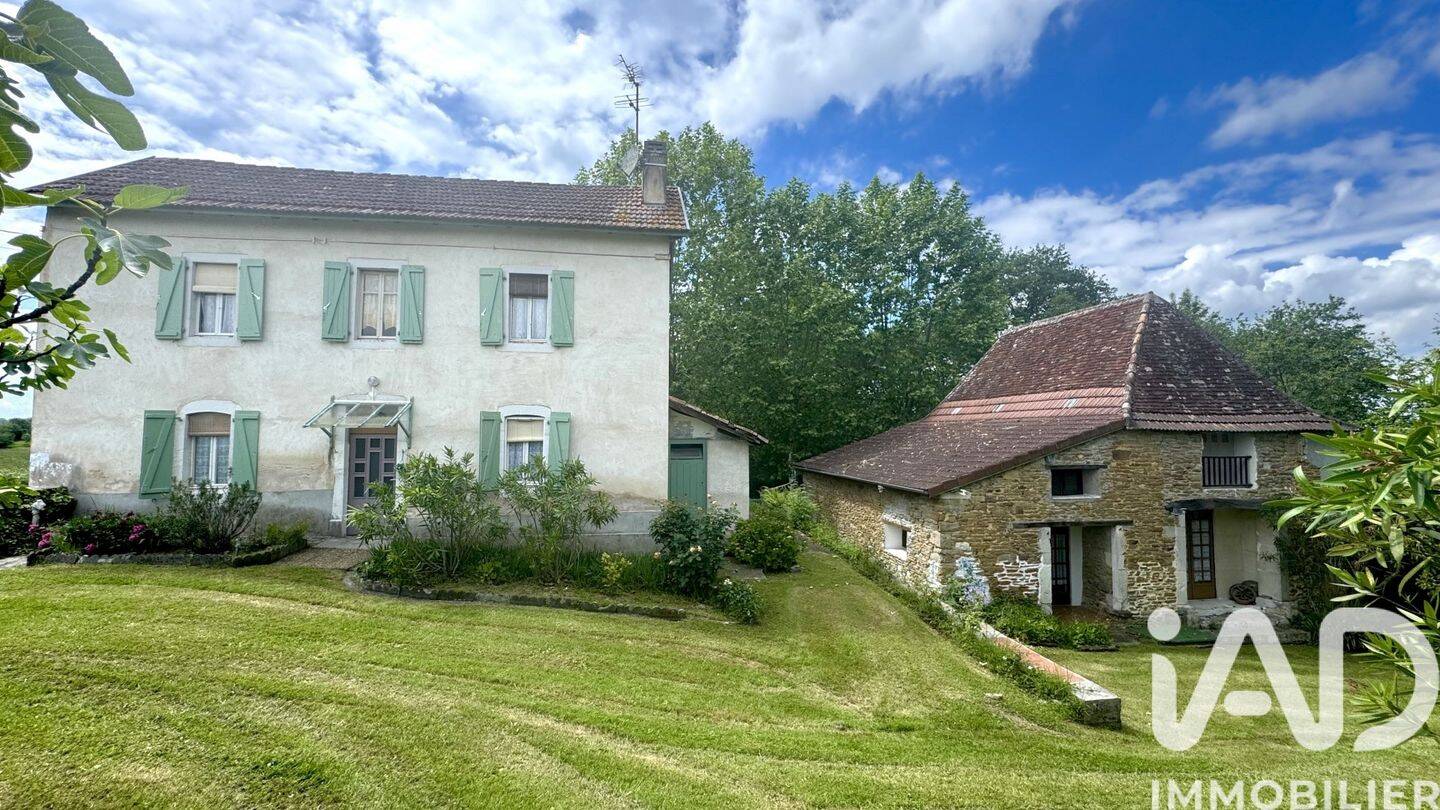 Maison 10 pièces 257 m² · à Salies-de-Béarn · 257 m² · 265 000 €