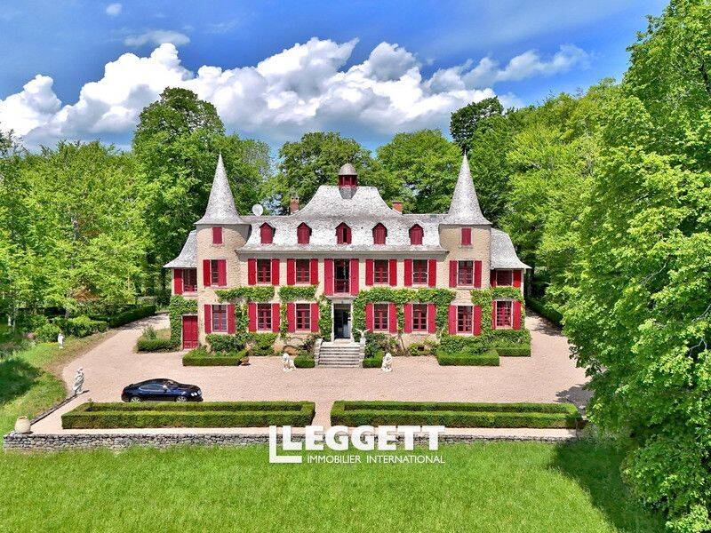 Maison 25 pièces 750 m² · à Saint-Pierre-de-Trivisy · 750 m² · 790 000 €