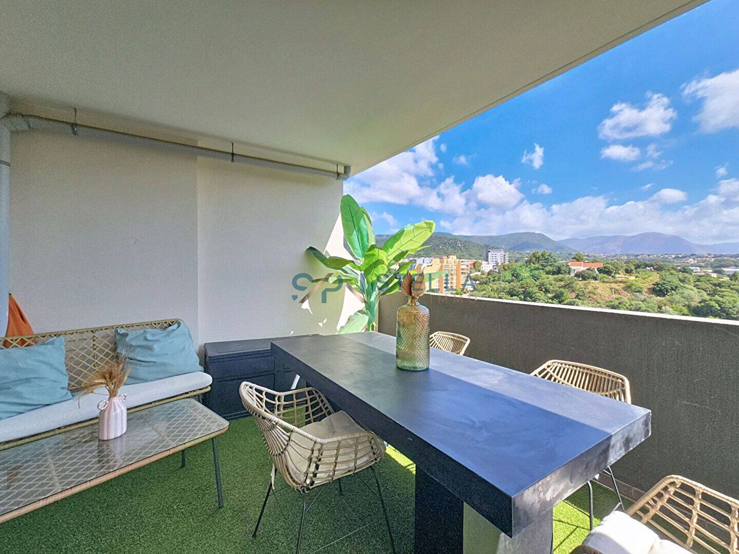 Appartement 3 pièces 66 m² · à Ajaccio · 65,7 m² · 264 000 €
