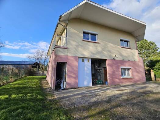 Immeuble à vendre 246 750 € 243,8 m² Franleu 80210
