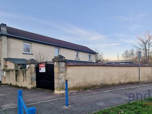 Maison à vendre 185 000 € 6 pièces 4 chambres 150 m² Arc-lès-Gray 70100