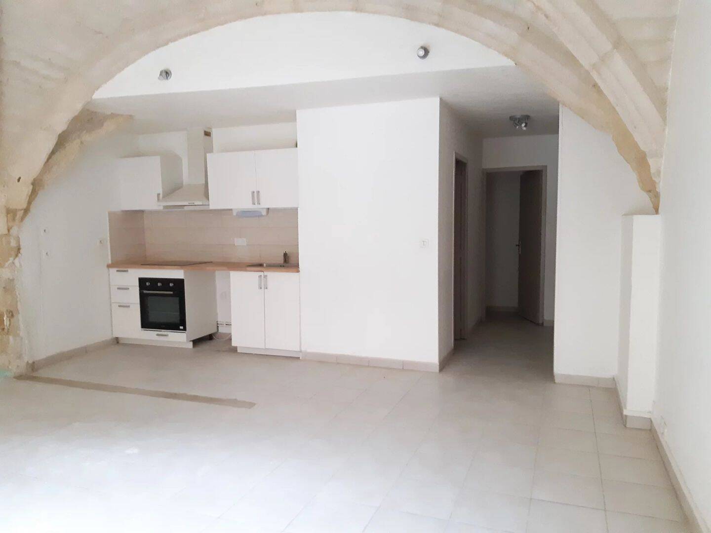 Appartement 3 pièces 80 m² · à Beaucaire · 80 m² · 960 €/mois