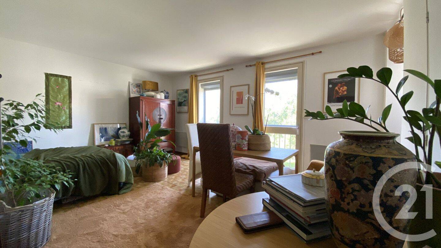 Appartement 1 pièce 33 m² · à Villeneuve-lès-Avignon · 32,7 m² · 430 €/mois