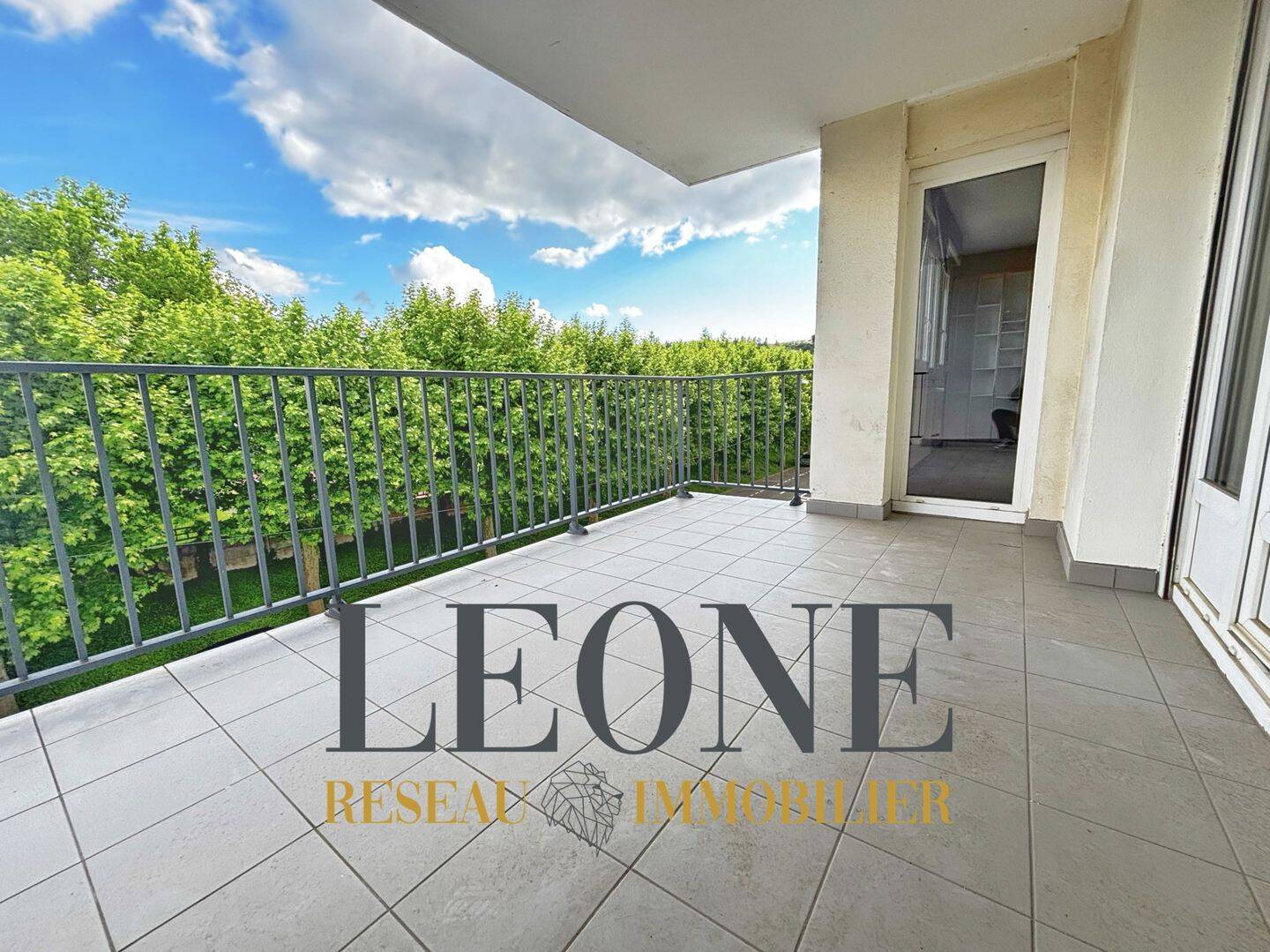 Appartement 4 pièces 100 m² · à La Verpillière · 100 m² · 185 000 €