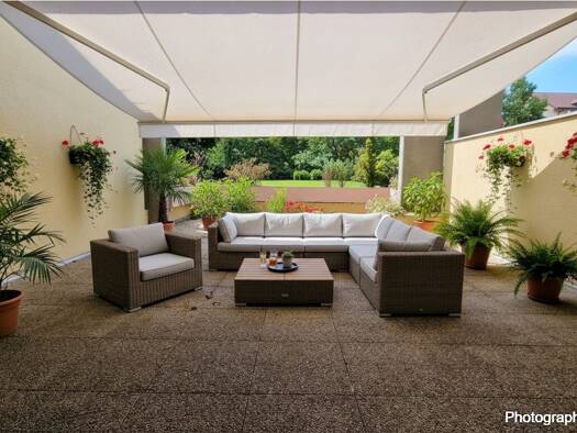 Appartement à vendre 449 000 € 3 pièces 2 chambres 79,4 m² RDC Saint-Julien-en-Genevois 74160