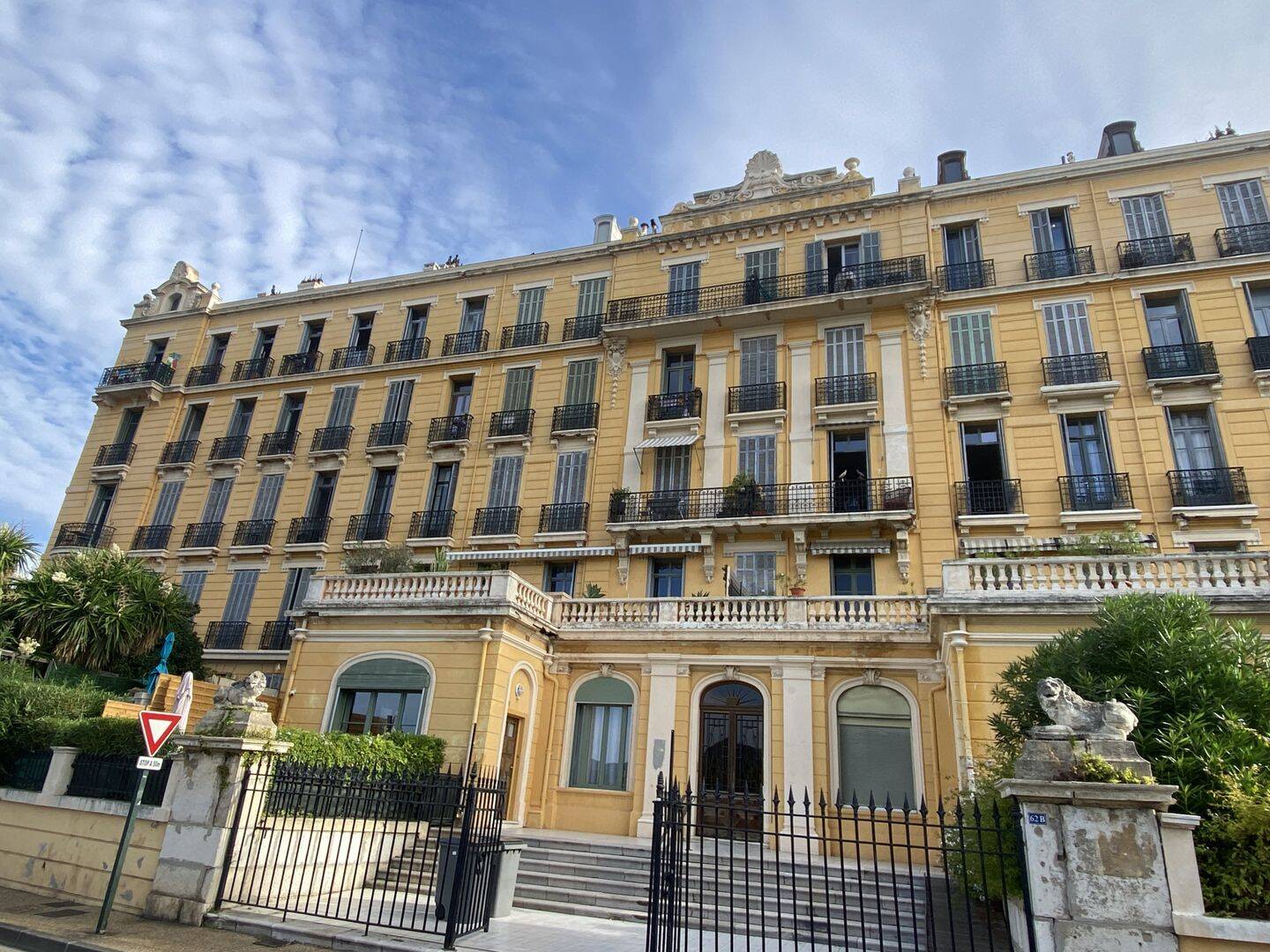 Appartement 2 pièces 51 m² · à Hyères · 51 m² · 222 600 €