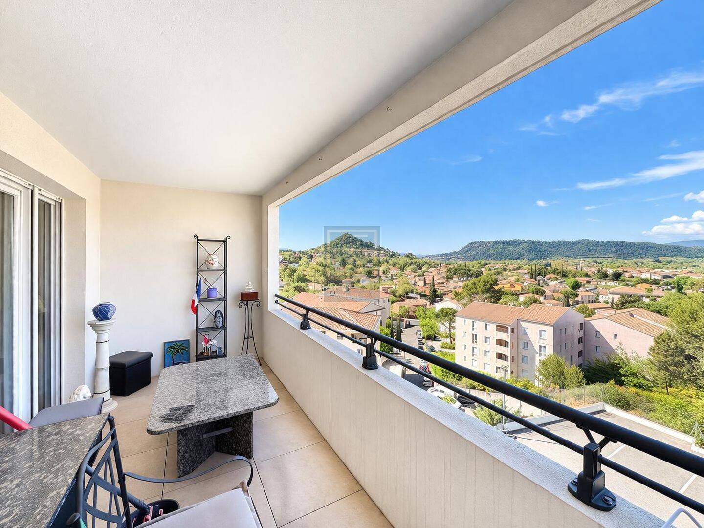 Appartement 3 pièces 57 m² · à Vidauban · 57,4 m² · 30 000 €