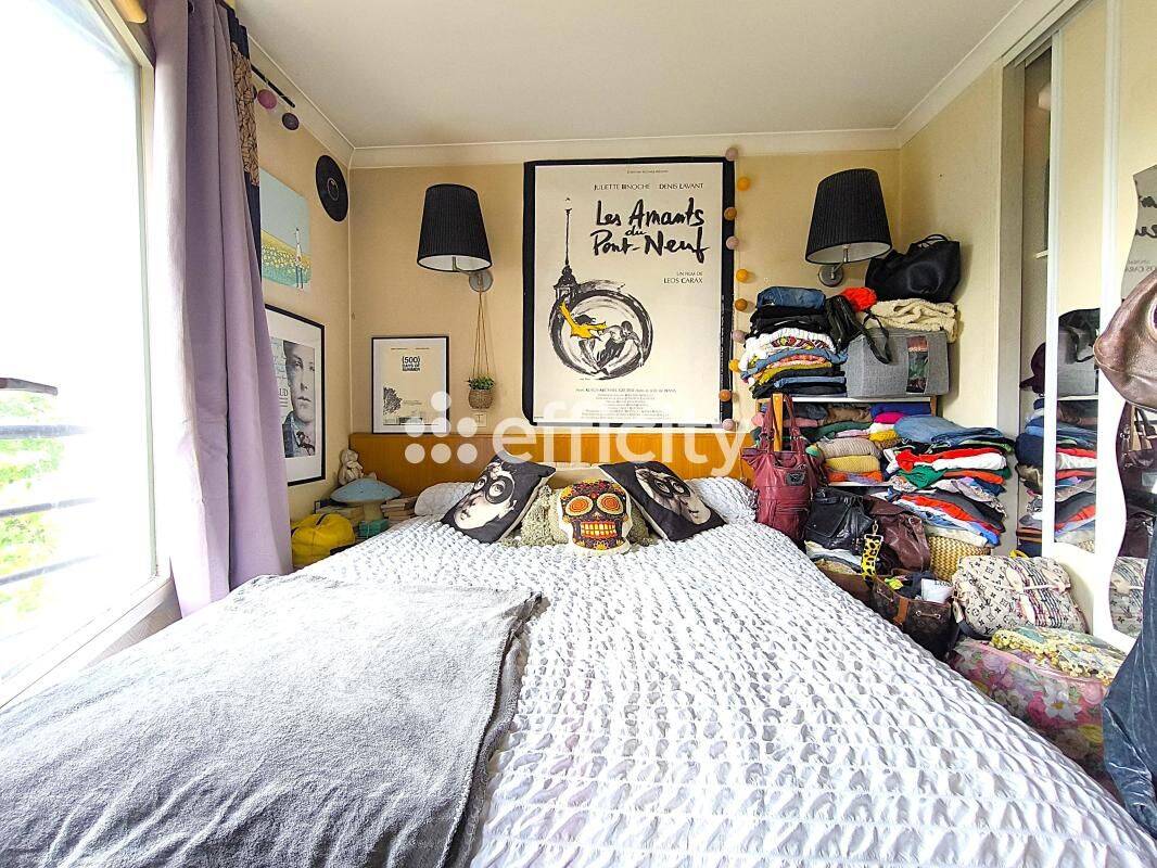 Appartement 2 pièces 33 m² · à Paris 19ème Arrondissement · 33 m² · 300 000 €