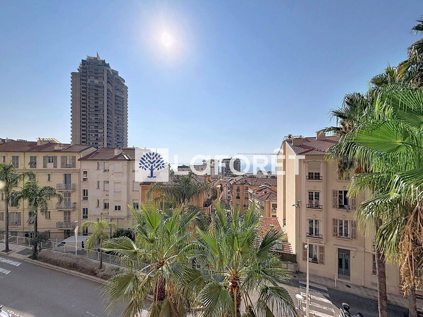 Appartement 3 pièces 54 m² · à Beausoleil · 54 m² · 2 300 €