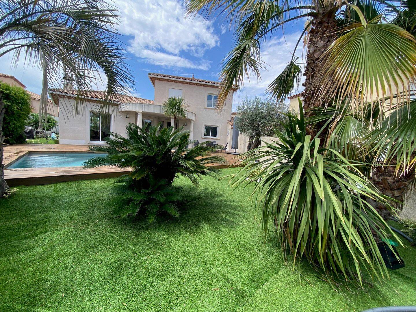 Maison 5 pièces 130 m² · à Pérols · 130 m² · 2 602 €