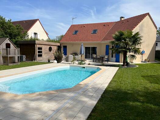 Maison à vendre 410 000 € 7 pièces 4 chambres 129 m² 990 m² de terrain Sud Ville Chartres 28000