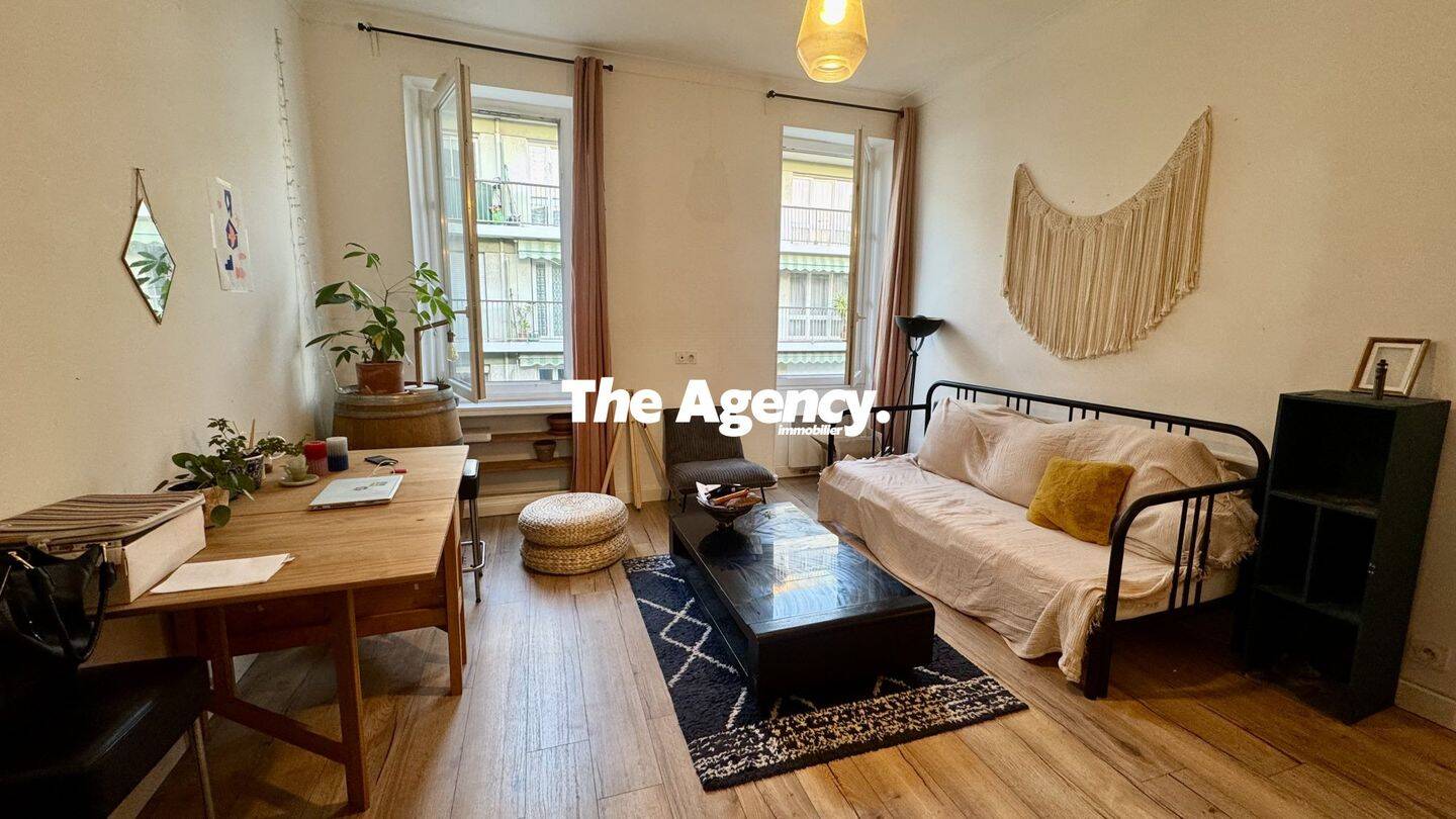Appartement 2 pièces 43 m² · à Marseille 6ème Arrondissement · 43 m² · 830 €